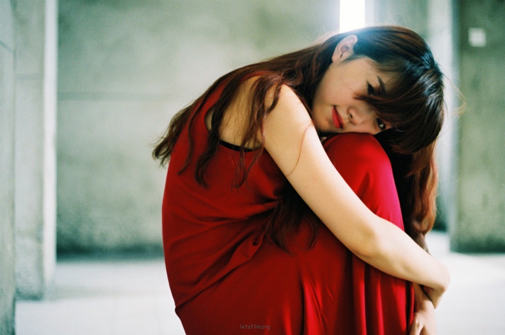 《红与黑》— 毛坯房里的少女