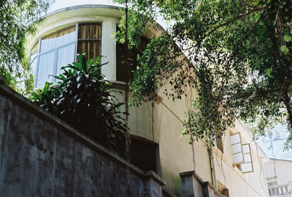 南,岛
