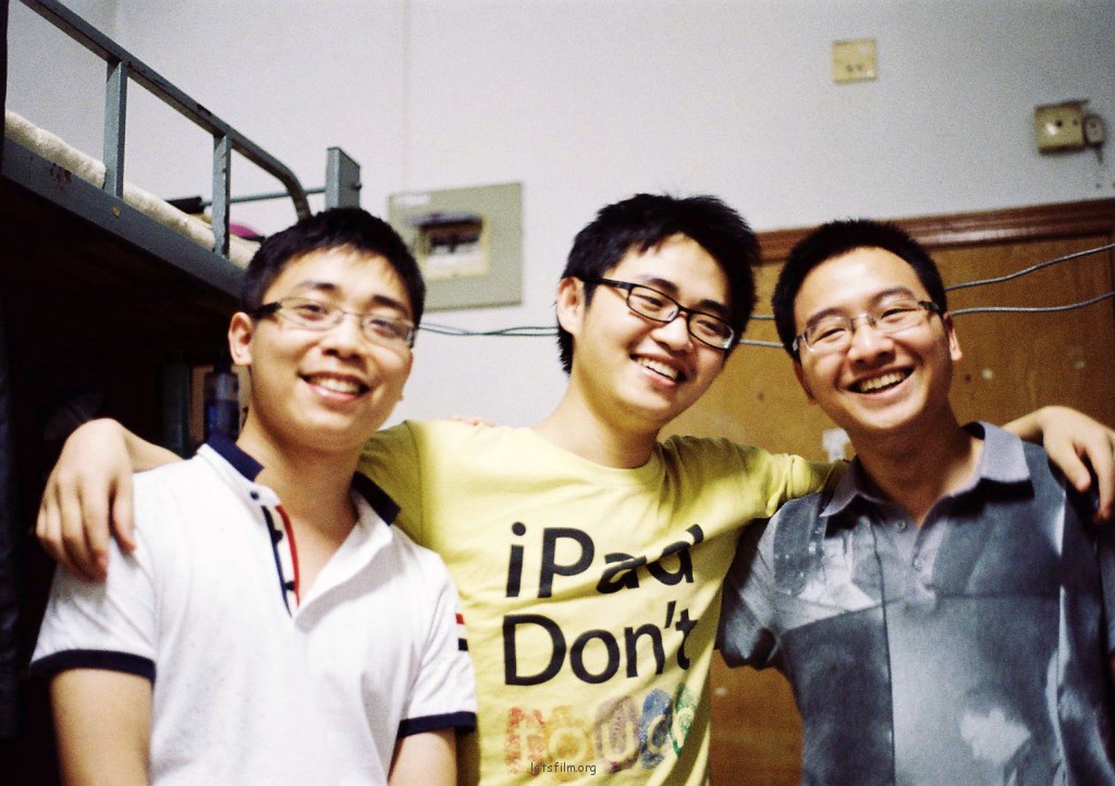 纪念大学这独一无二的时光 