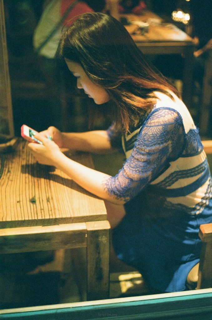 小V