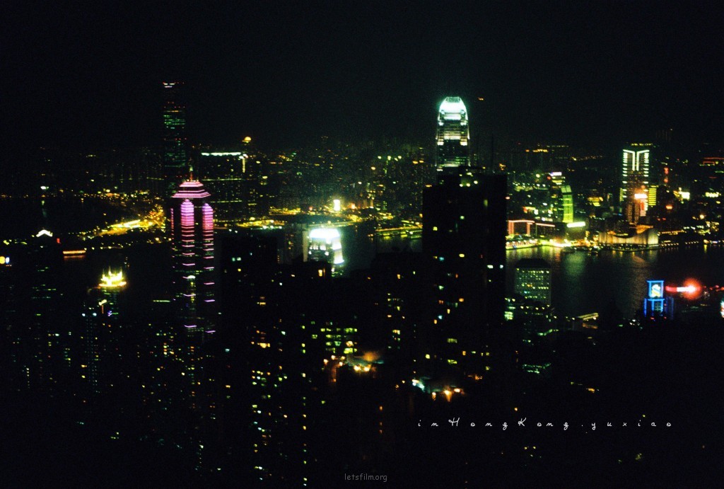 越夜越美的香港
