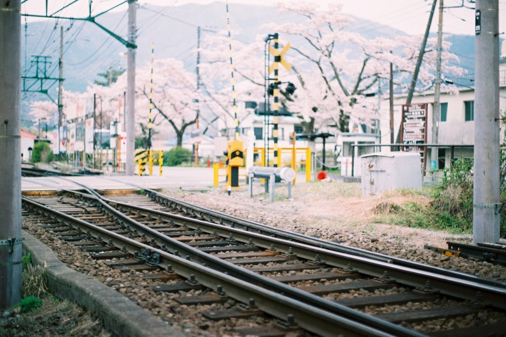 On the way，on the railway