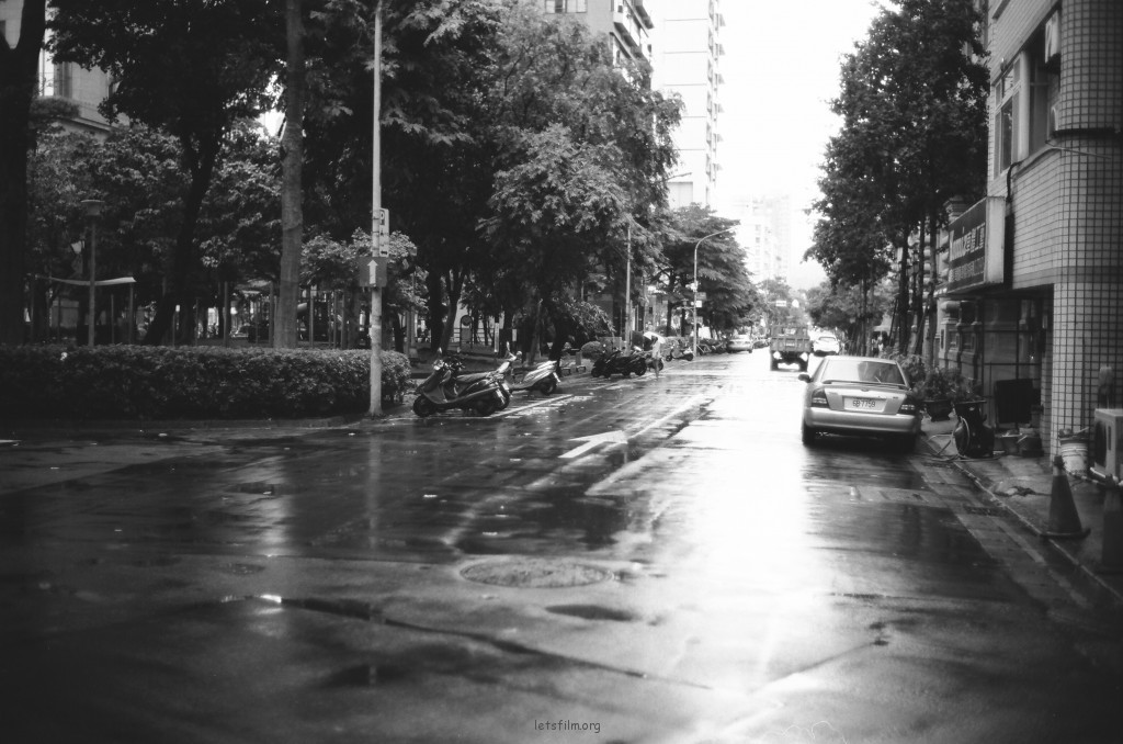 leica m2 voigelander nokton 40mm f1.4 Neopan Acros100