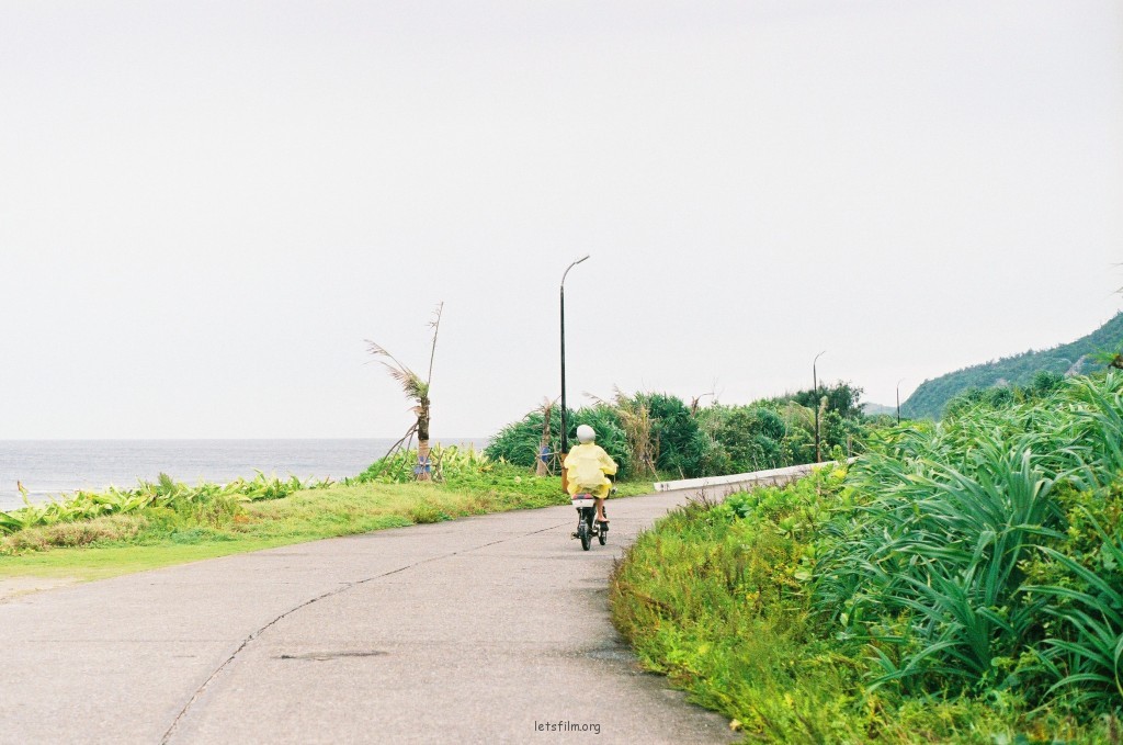 环骑绿岛，陆蟹出没