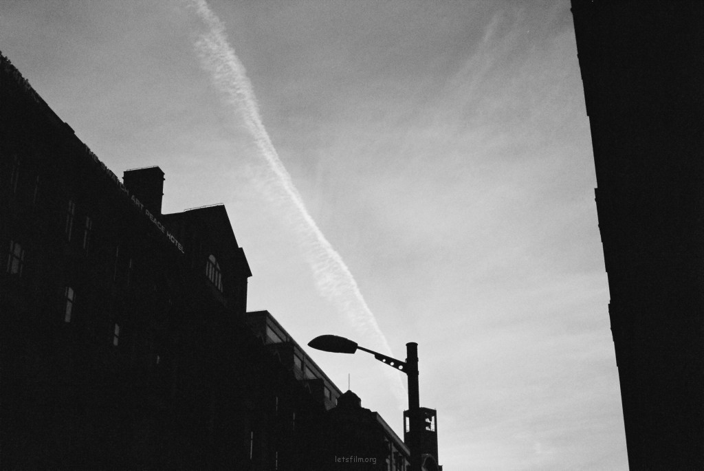 000023-3