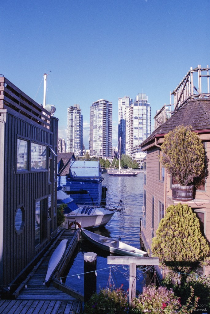 住在这样的房子里，每晚都会做蓝色的梦吧 Granville Island, Vancouver