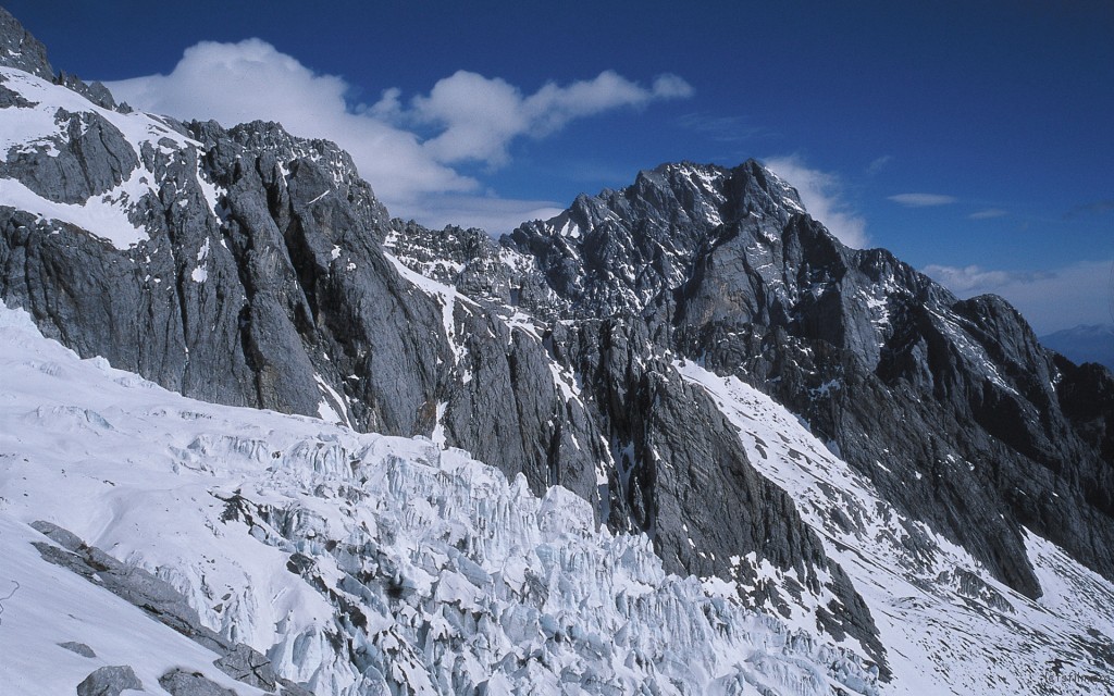 玉龙雪山  photo by  leica M6+SUMMARON 35/2.8