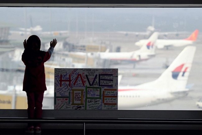 search-continues-missing-malaysia-airlines-plane-7