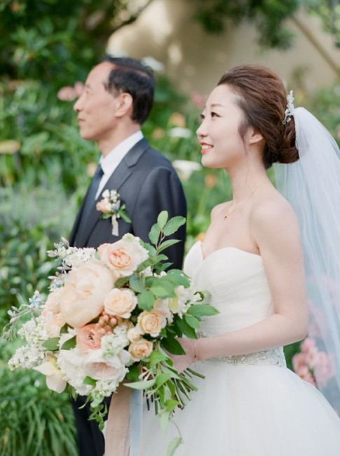 romantic-pastel-wedding-Stella-Yang-Photography-Glamour-Grace-14